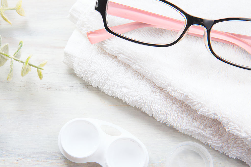 メガネ・コンタクトレンズ